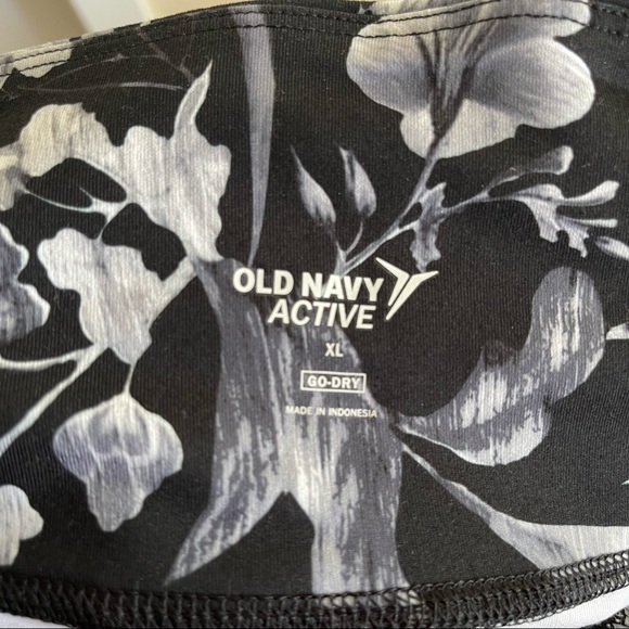 Old Navy floral leggings - Picture 2 of 5